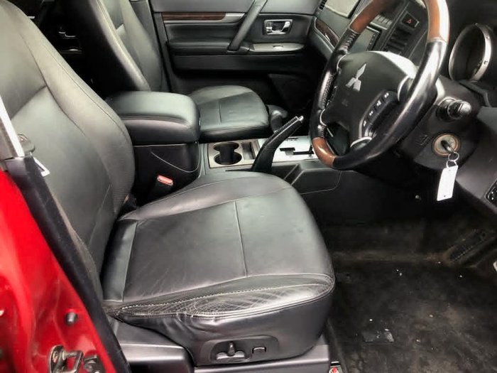 2009 Mitsubishi Pajero Exceed
