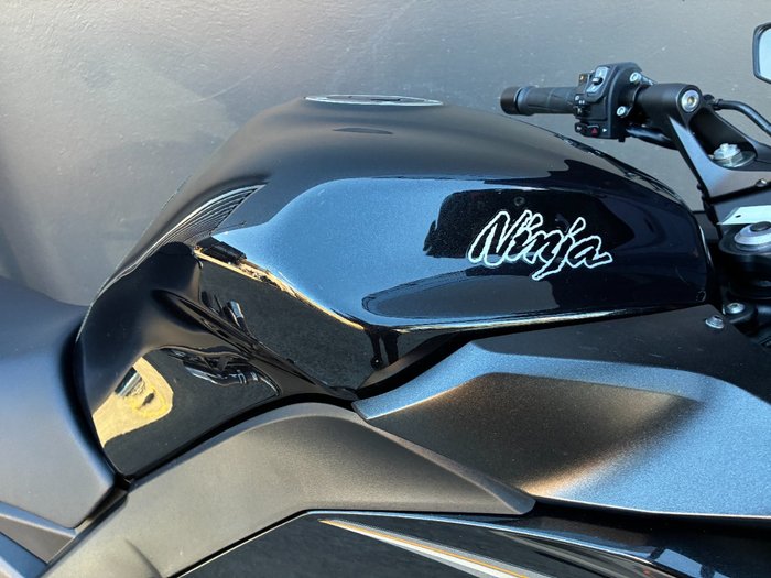 2018 Kawasaki NINJA 1000 BLACK