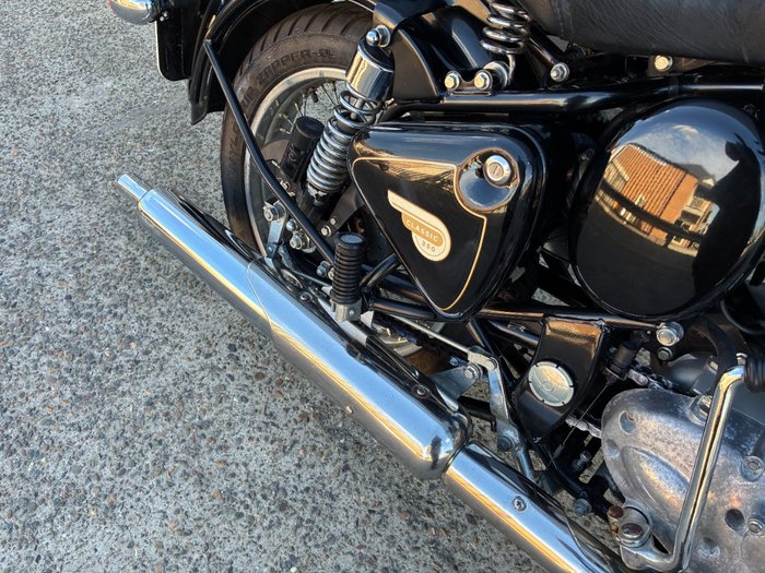2018 Royal Enfield CLASSIC 350 BLACK