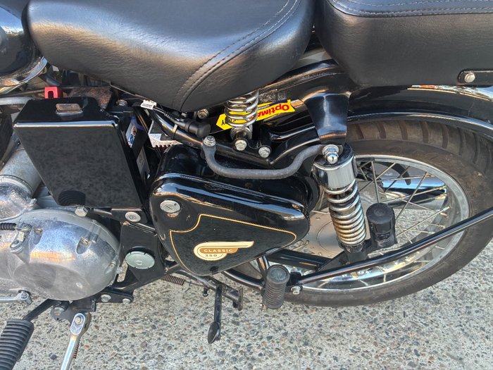 2018 Royal Enfield CLASSIC 350 BLACK