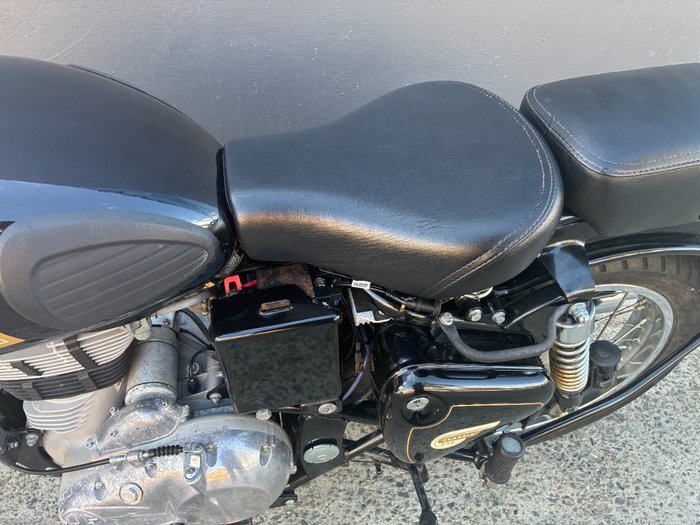 2018 Royal Enfield CLASSIC 350 BLACK
