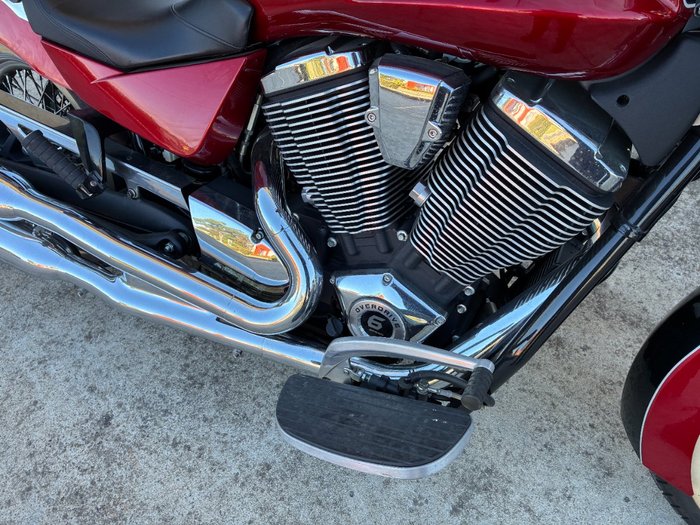 2014 VICTORY BOARDWALK RED