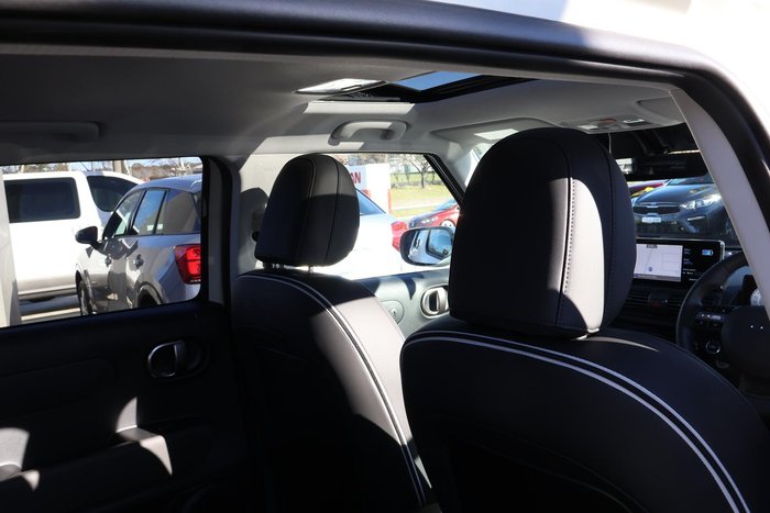 2026 Hyundai INSTER Cross