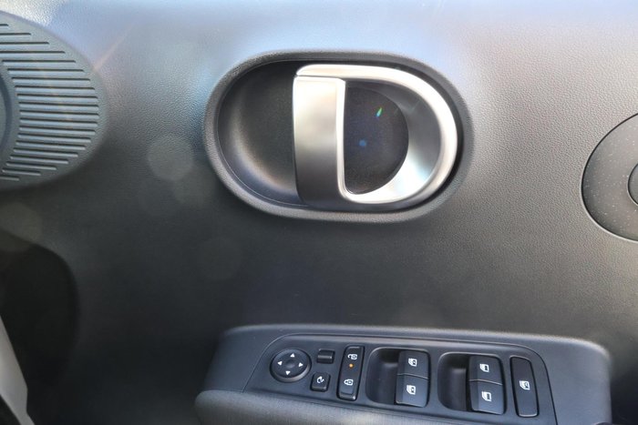 2026 Hyundai INSTER Cross