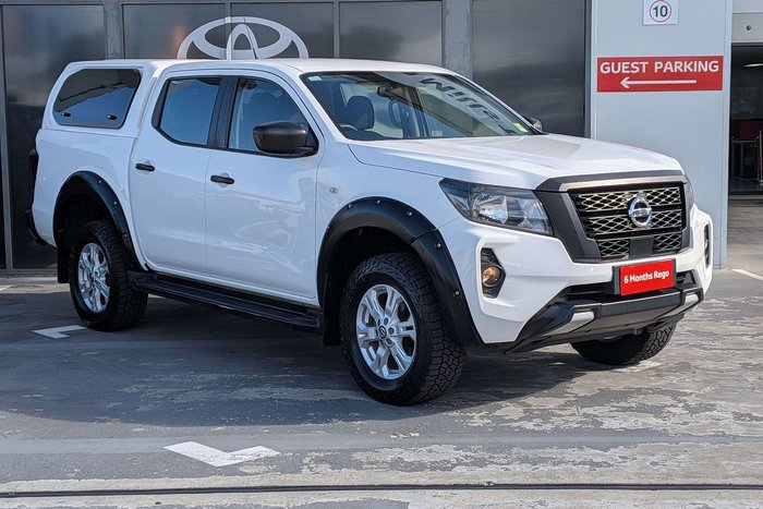 2021 Nissan Navara SL