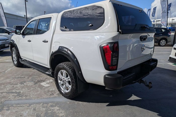 2021 Nissan Navara SL