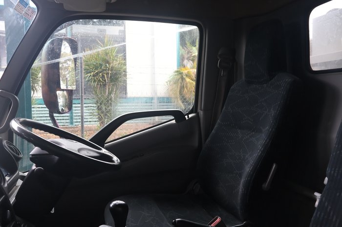 2016 HINO DUTRO 917