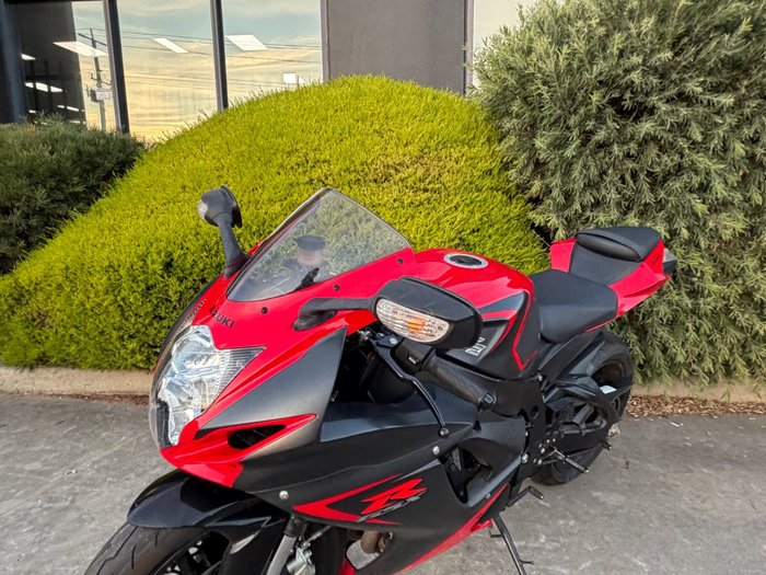 2015 Suzuki GSX-R600 Red