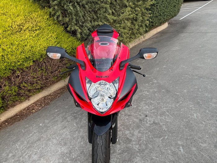 2015 Suzuki GSX-R600 Red