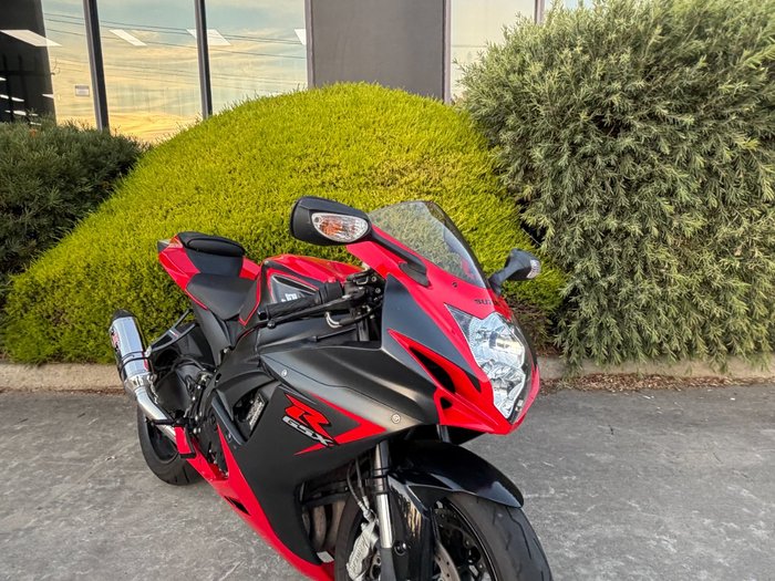 2015 Suzuki GSX-R600 Red