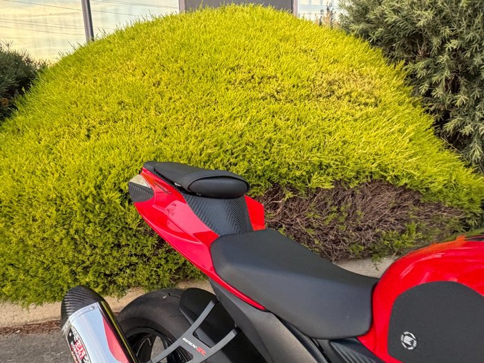 2015 Suzuki GSX-R600 Red