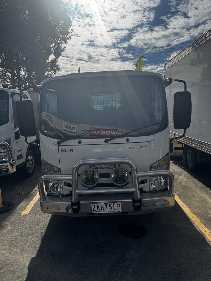 2017 Isuzu N Series NLR 45-150 Traypack