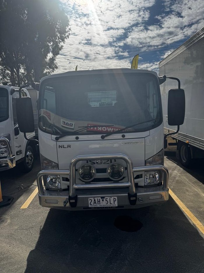 2017 Isuzu N Series NLR 45-150 Traypack