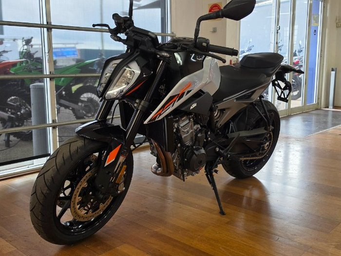 2024 Ktm 790 DUKE Grey