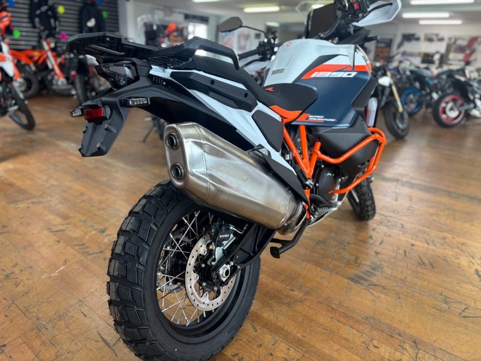 2026 Ktm 1390 SUPER ADVENTURE R Orange