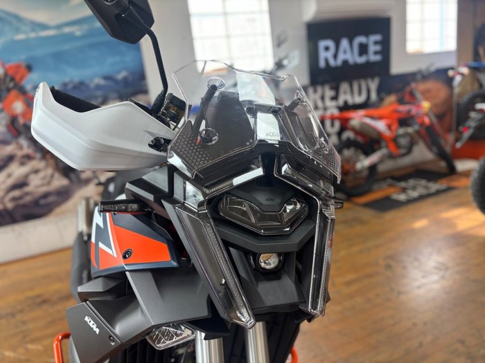 2026 Ktm 1390 SUPER ADVENTURE R Orange