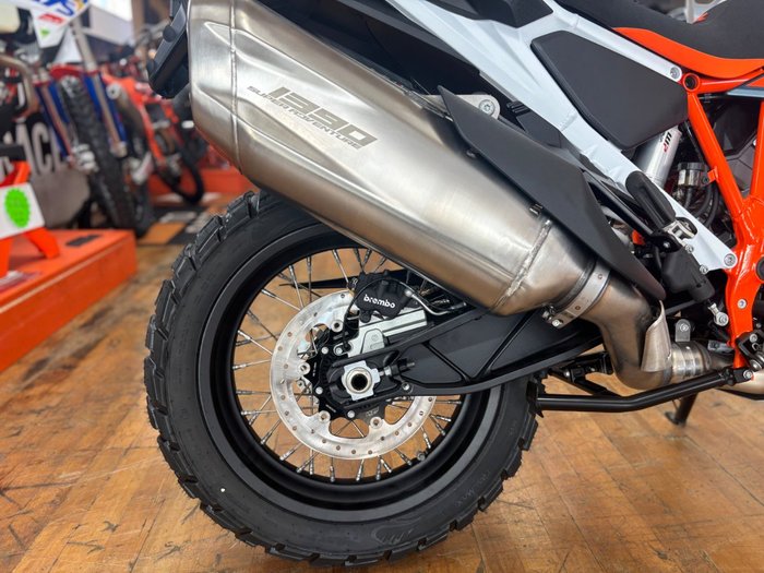2026 Ktm 1390 SUPER ADVENTURE R Orange