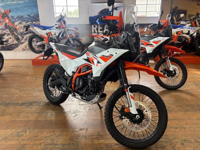 2026 Ktm 2026 KTM 390CC 390 ADVENTURE R DUAL SPORTS Orange