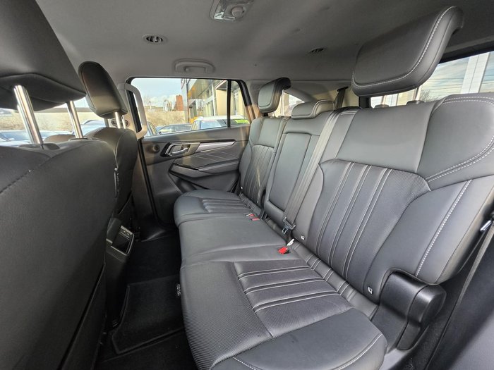 2021 Isuzu MU-X LS-T
