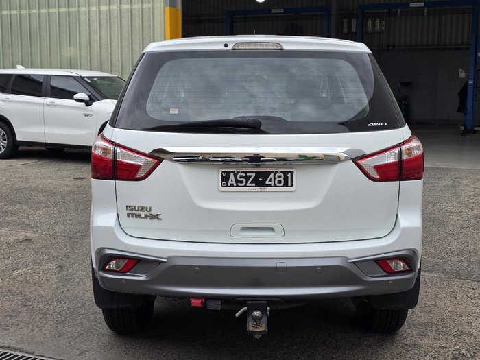 2018 Isuzu MU-X LS-M