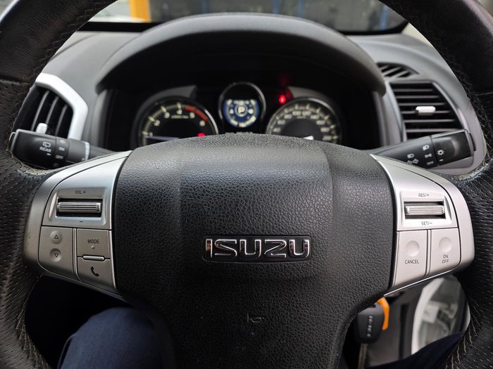 2018 Isuzu MU-X LS-M