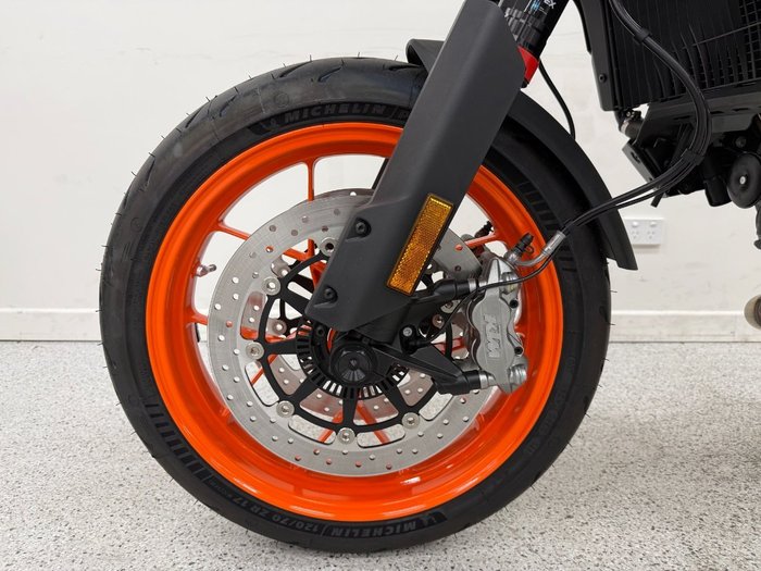2024 Ktm 890 SM-T