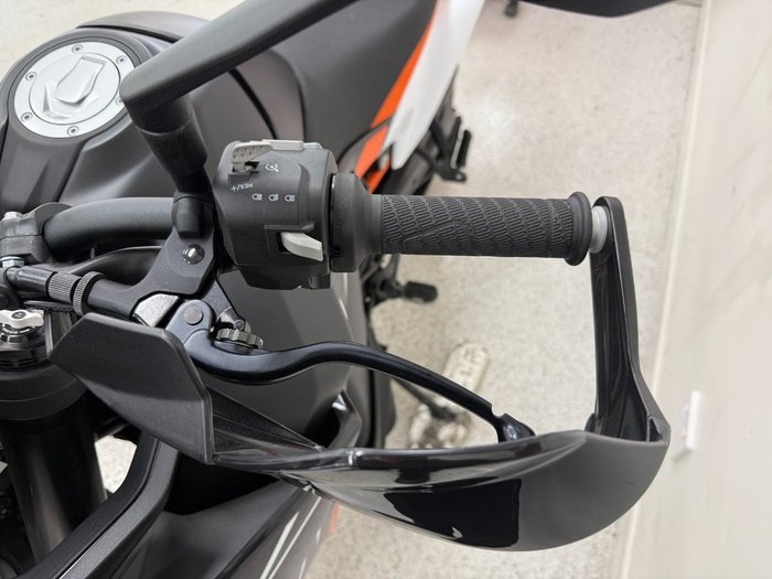 2024 Ktm 890 SM-T