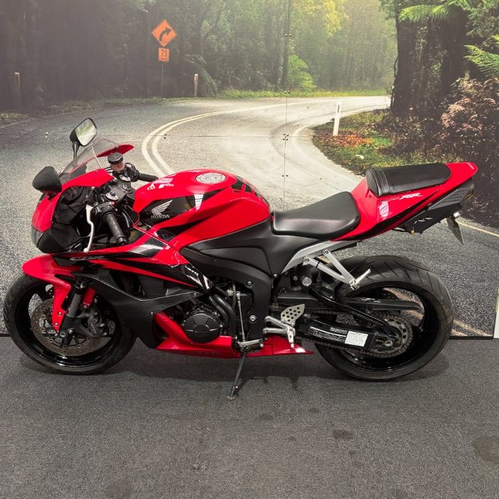 2008 Honda CBR600RR Red
