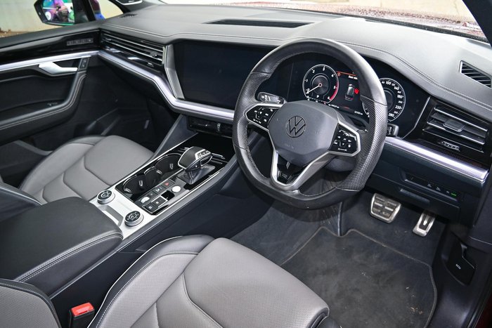 2022 Volkswagen Touareg 210TDI R-Line