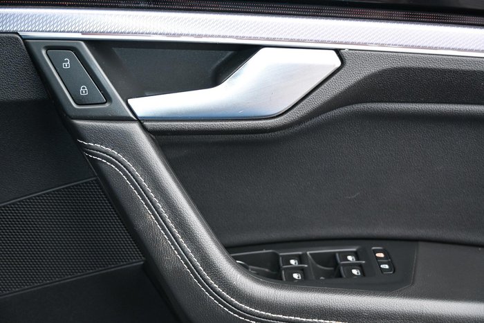 2022 Volkswagen Touareg 210TDI R-Line