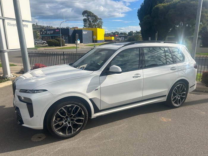 2026 BMW X7