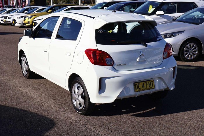 2021 Mitsubishi Mirage ES