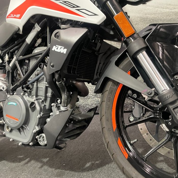 2022 Ktm 390 DUKE White