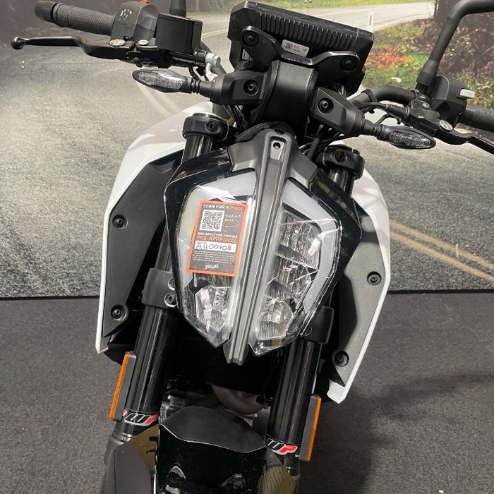 2022 Ktm 390 DUKE White