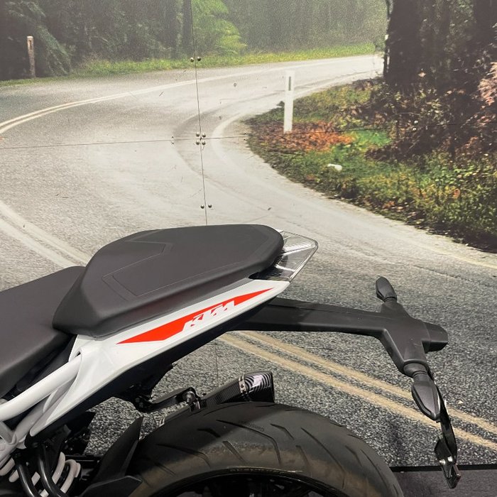 2022 Ktm 390 DUKE White