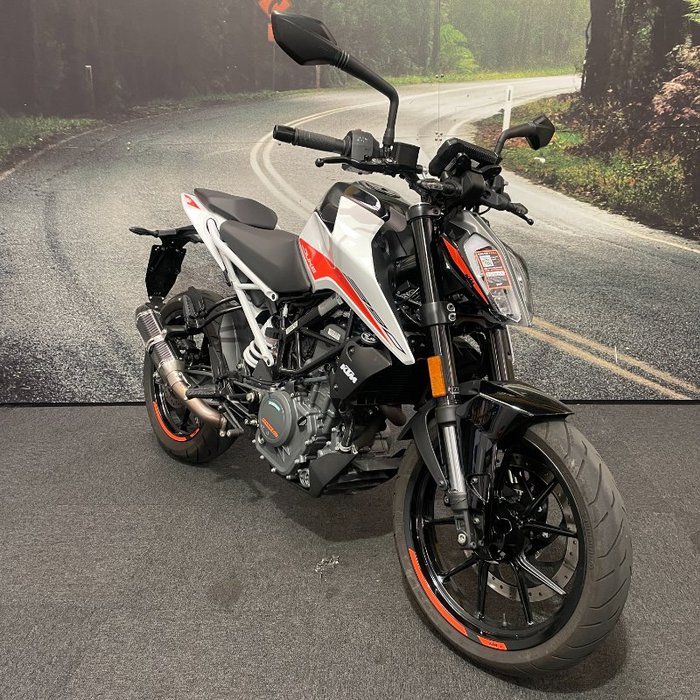 2022 Ktm 390 DUKE White