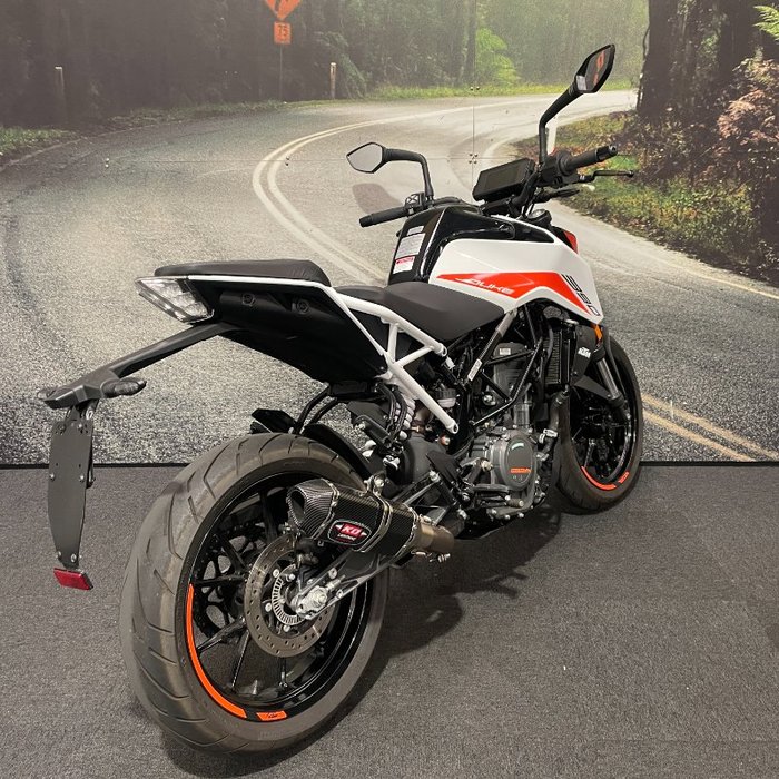 2022 Ktm 390 DUKE White