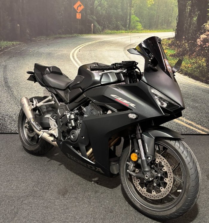 2025 Honda CBR650RAC Black