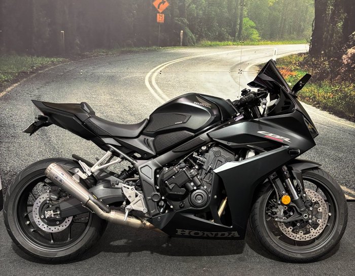 2025 Honda CBR650RAC Black