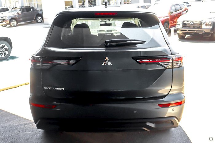 2026 Mitsubishi Outlander ES