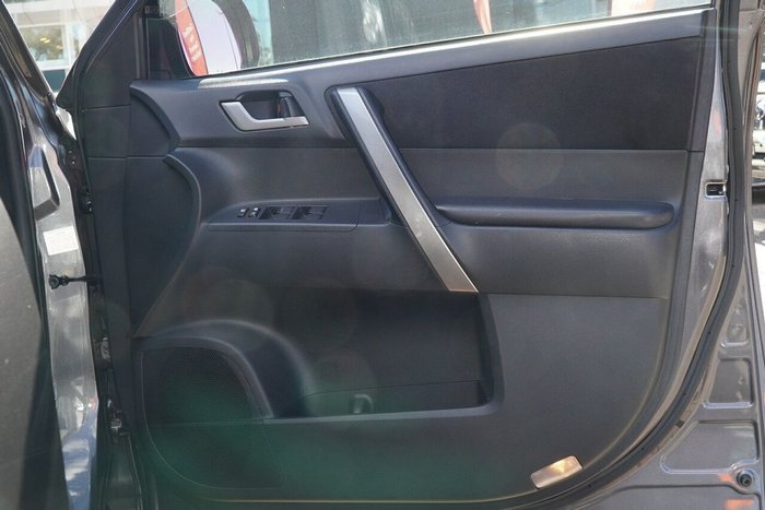 2013 Toyota Kluger KX-R
