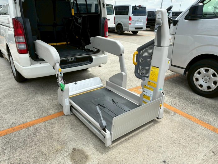 2014 Toyota Hiace