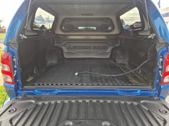 2017 Mitsubishi Triton Exceed