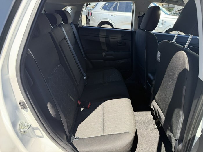 2023 Mitsubishi ASX ES