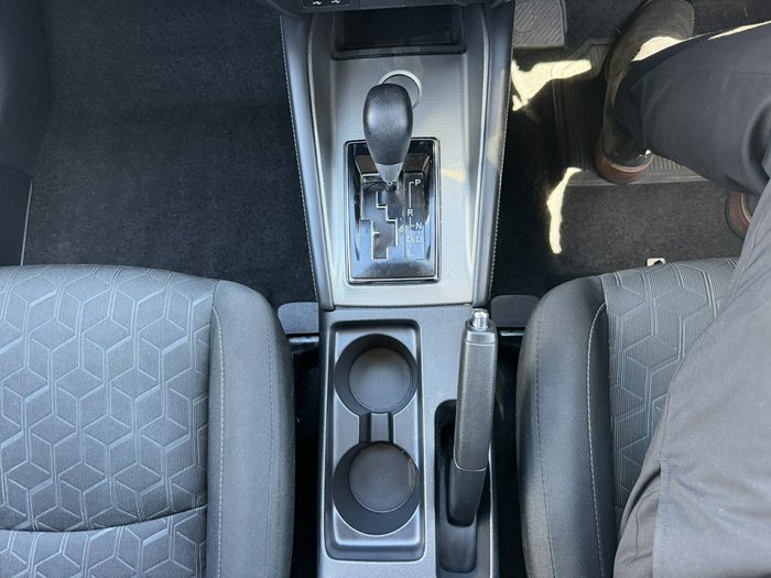 2023 Mitsubishi ASX ES