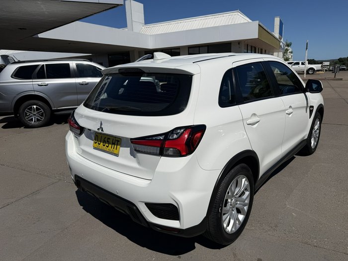 2023 Mitsubishi ASX ES