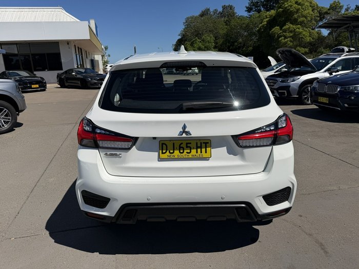 2023 Mitsubishi ASX ES