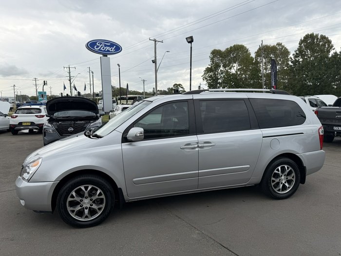 2014 Kia Grand Carnival Platinum