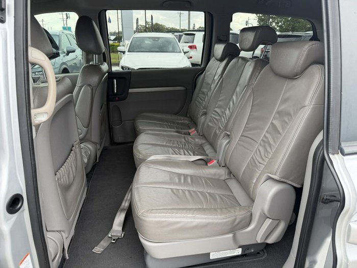 2014 Kia Grand Carnival Platinum