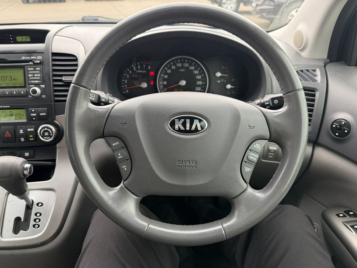 2014 Kia Grand Carnival Platinum